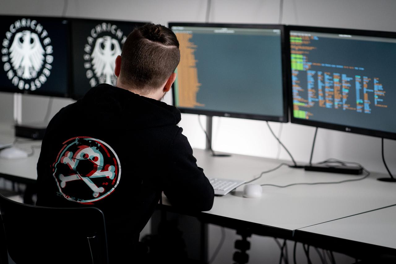 BND is looking for hackers