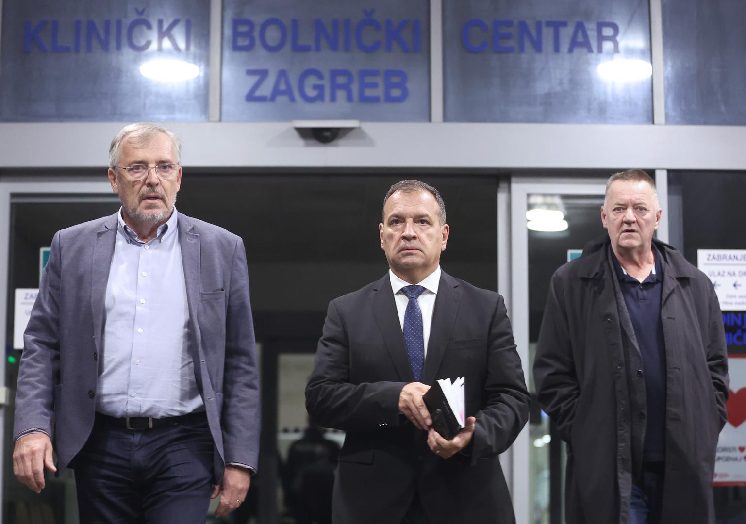 07.11.2023., Zagreb - Hitni prijem bolnice Rebro. Zbog zaprimljenih pacijenata uslijed konzumacije navodno kontaminirane mineralne vode Romerquelle Emotion Blueberry Pomegranate i-ili Coca Cole, ministar zdravstva Vili Beros, Krunoslav Capak i zamjenik ravnatelja bolnice Milivoj Novak obratili su se medijima. Photo: Sanjin Strukic/PIXSELL