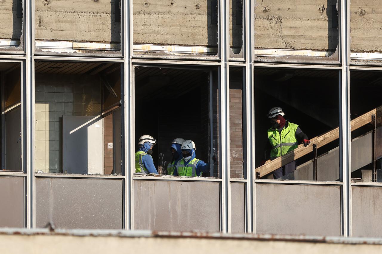 Zagreb: Radnici u Vjesnikovom neboderu