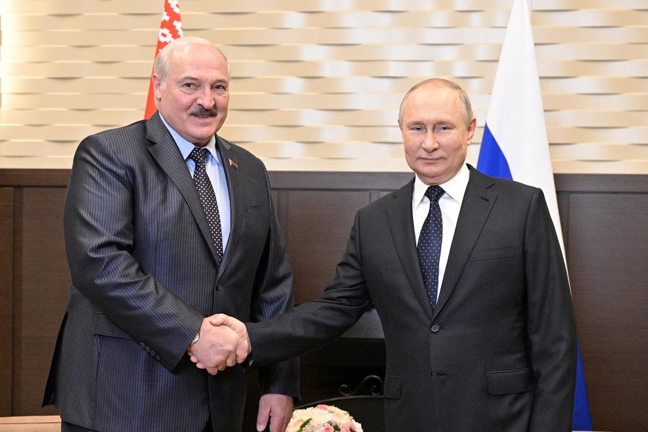 Russian President Putin and Belarusian President Lukashenko attend a meeting in Sochi
