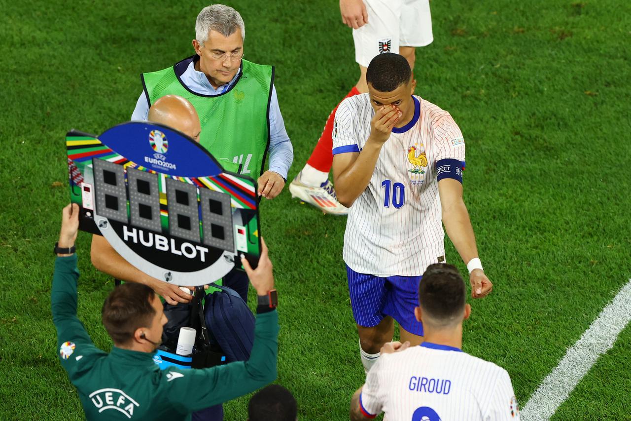 Euro 2024 - Austria v France