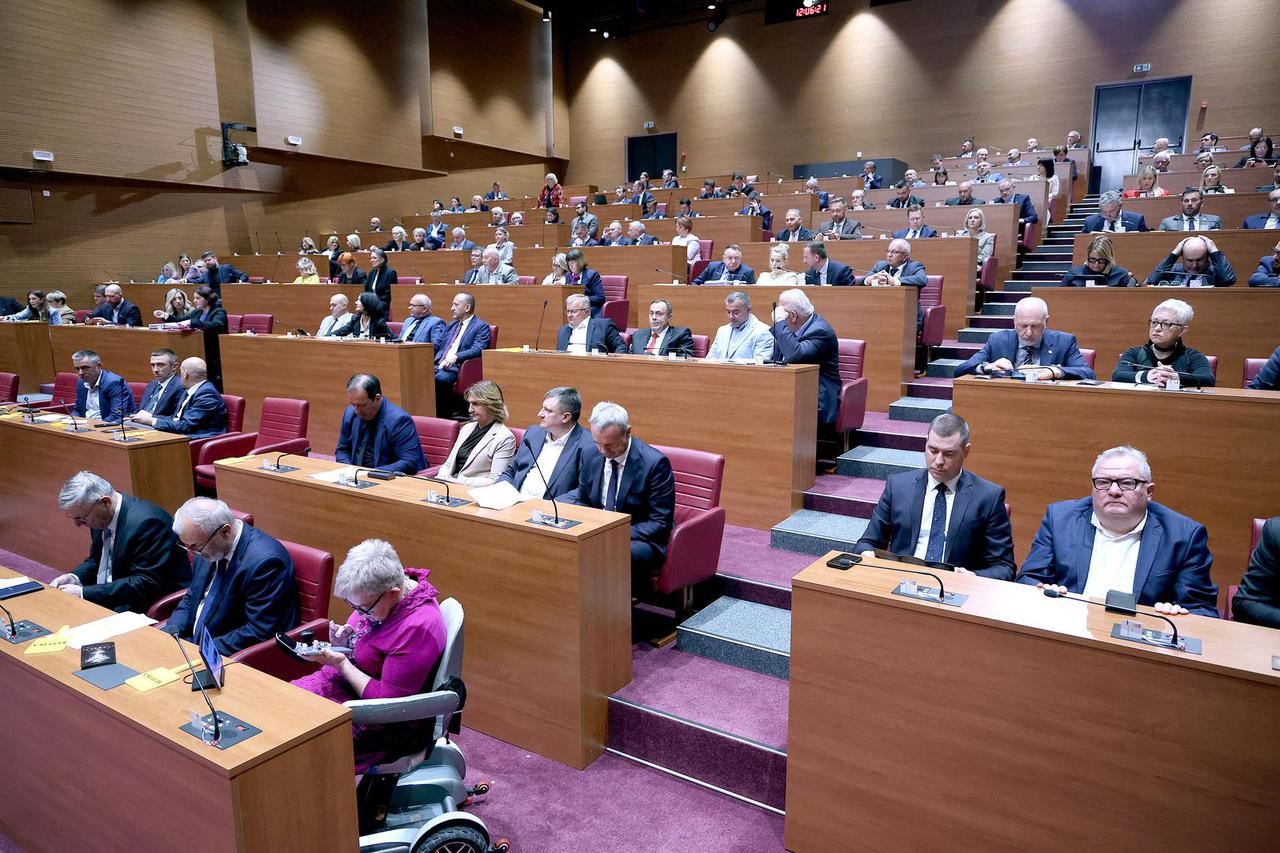 Zagreb: Sabor nije glasovao o novim sucima Ustavnog suda