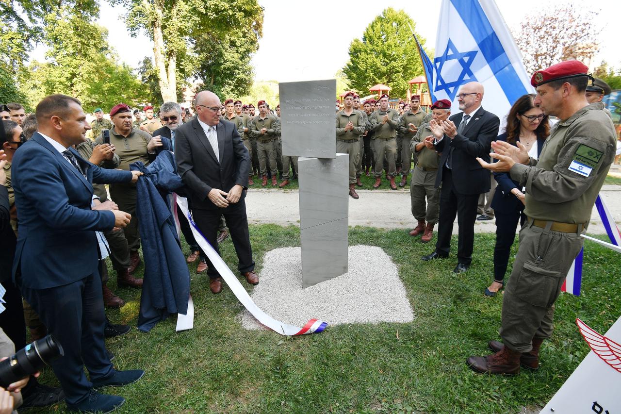 U Čakovcu otkriveno spomen obilježje Hanni Szenes