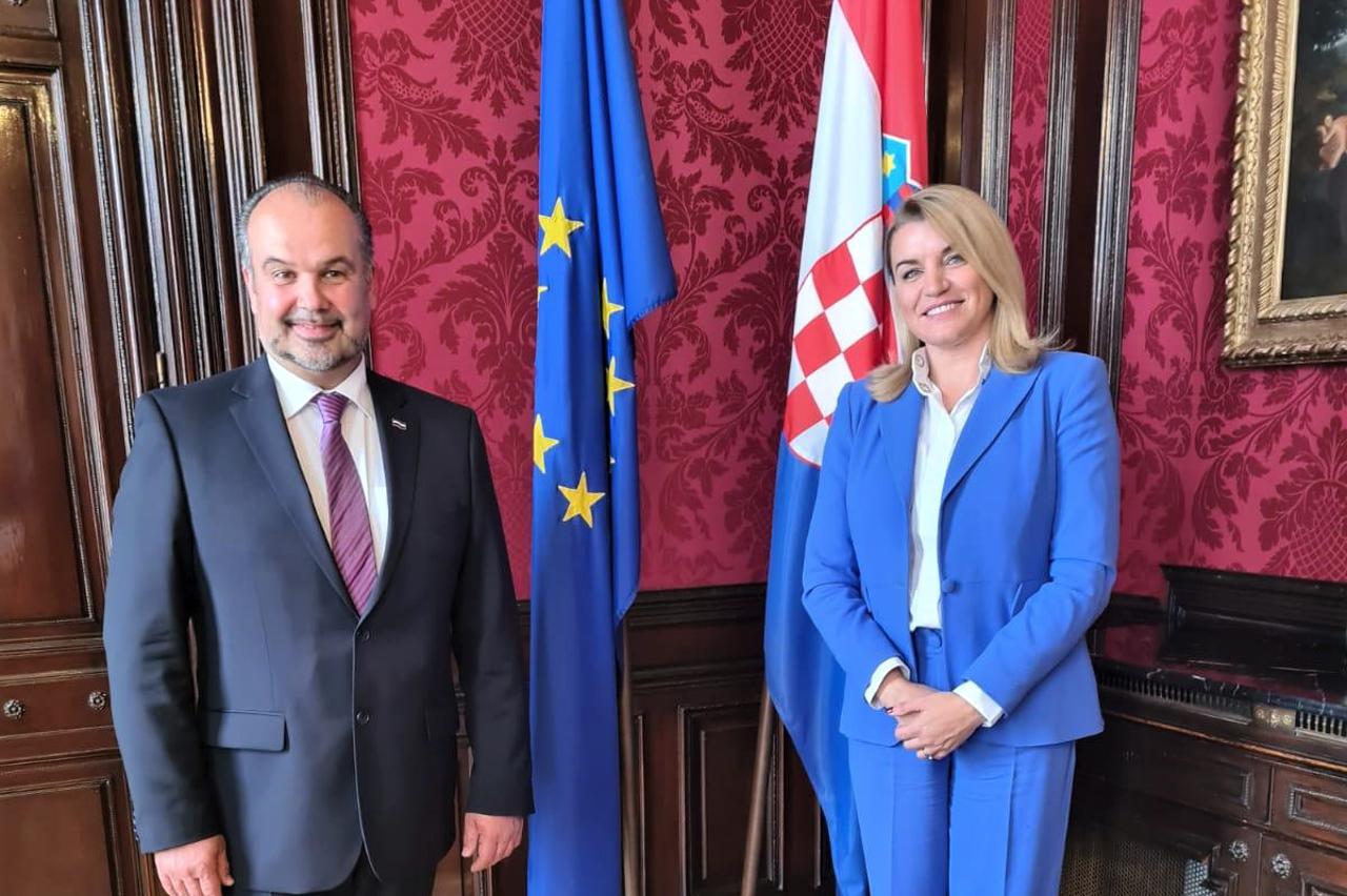 ministrica Brnjac i veleposlanik Glunčić