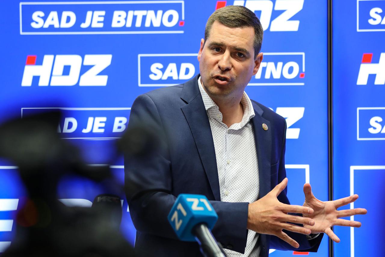 Zagreb: Predsjednik GO HDZ-a Mislav Herman obratio se medijima