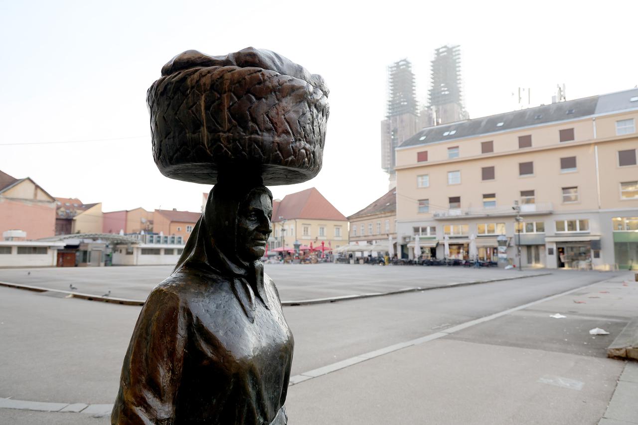 Zagreb: Pet mjeseci nakon zatvaranja obnova tržnice Dolac još nije počela, a ne zna se ni kada će