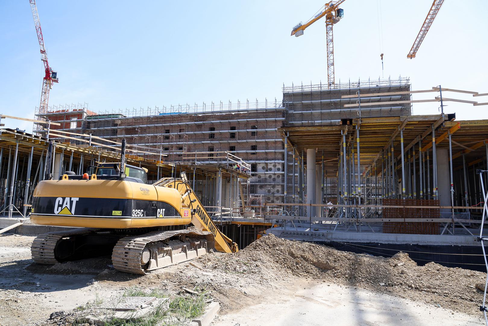 Planirano je da Paromlin bude nova knjižnica u koju će stići čak pola milijuna knjiga, rekao je Tomašević.