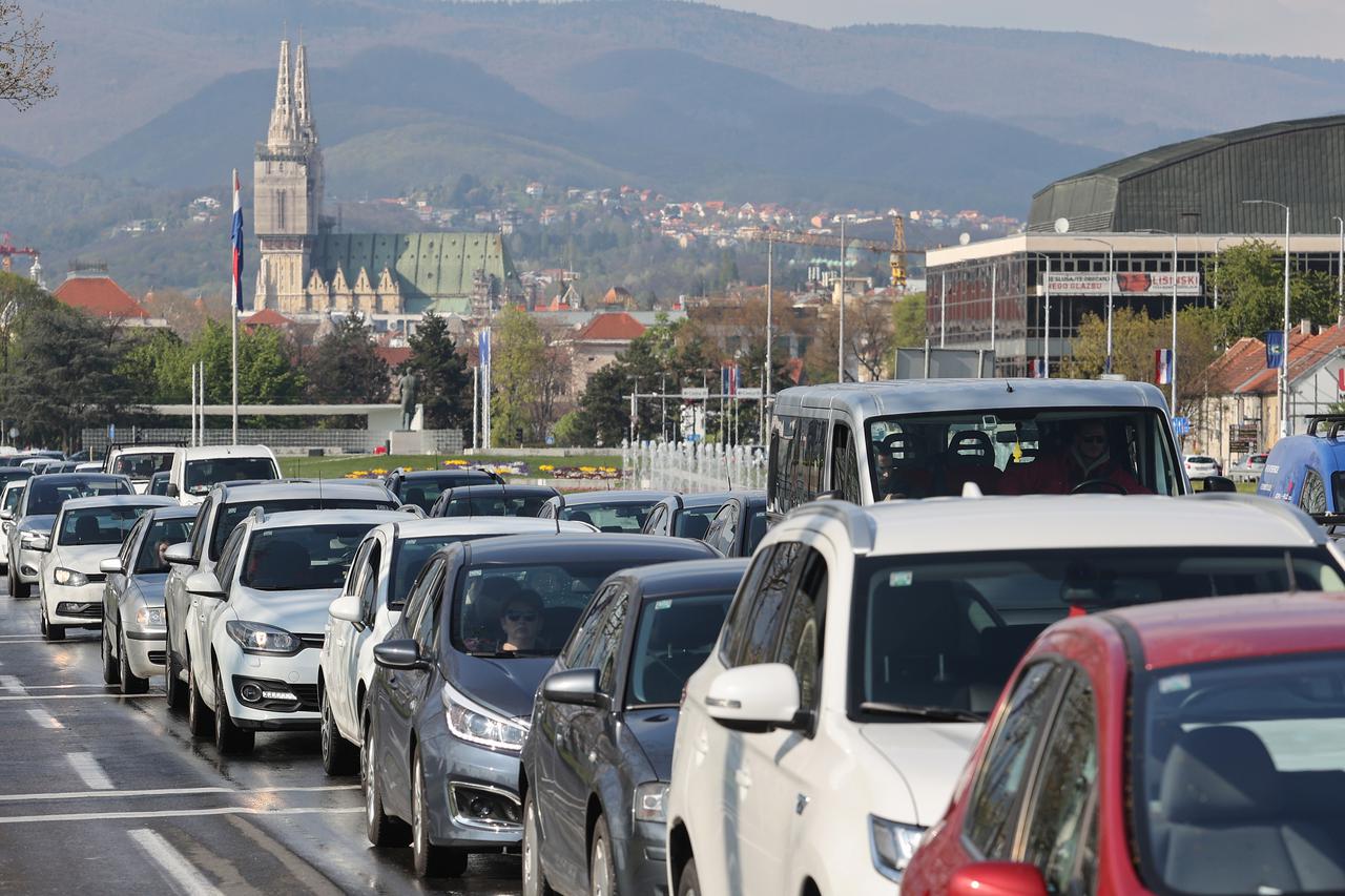 Popodnevne gužve na zagrebačkim prometnicama
