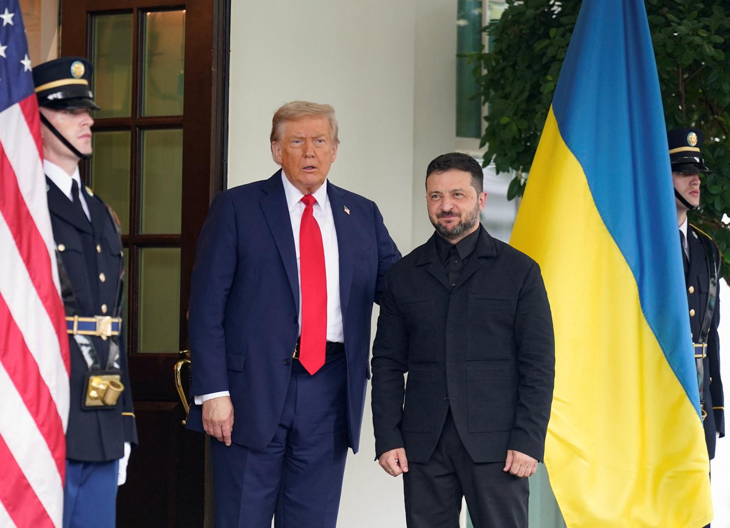 „U istom ste odijelu“, rekao je Zelenski Glennu. „Ja sam se presvukao, vi niste.“