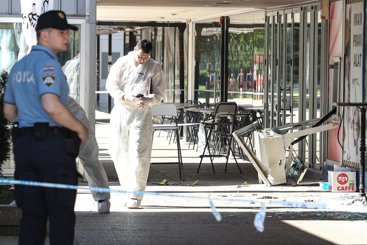 Zagreb: U Trnskom raznesen bankomat, policija obavlja očevid
