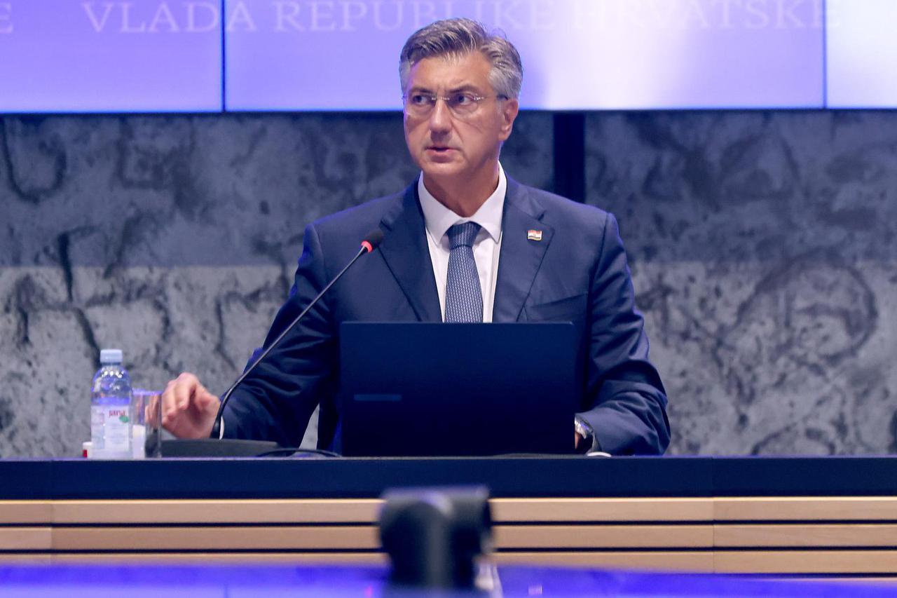 Zagreb: Održana 198. sjednica Vlade, nabavlja se novo oružje