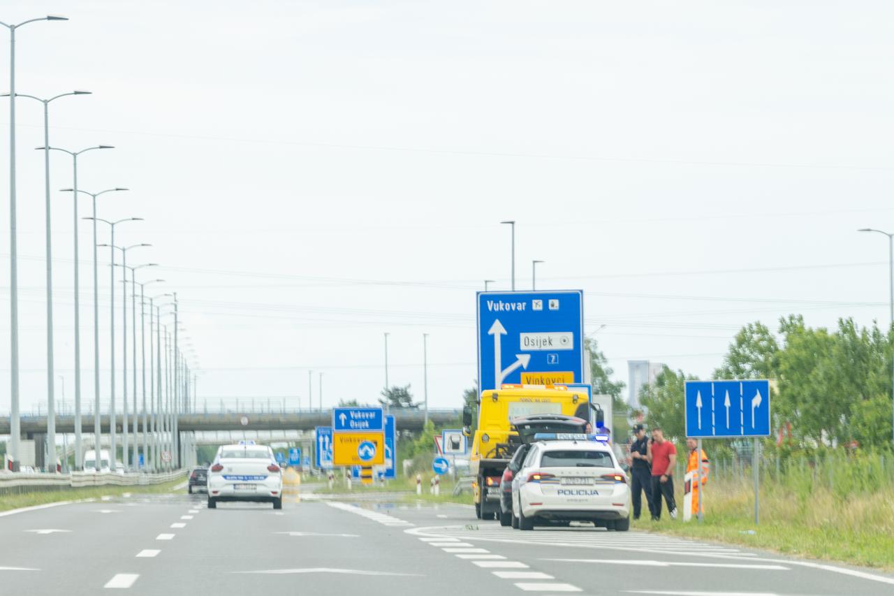 Osijek: Na osječkoj obilaznici zapalio se automobil