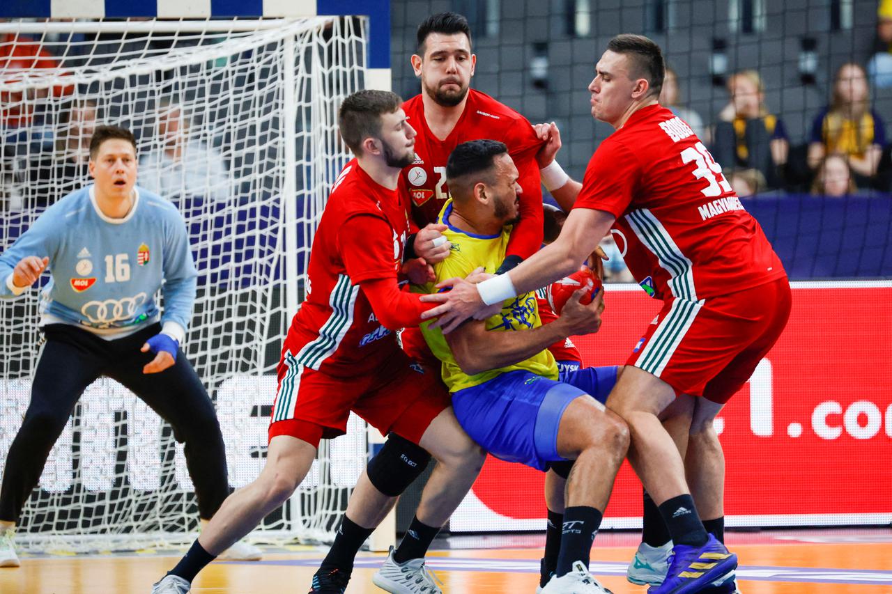 Main Round - Brazil v Hungary