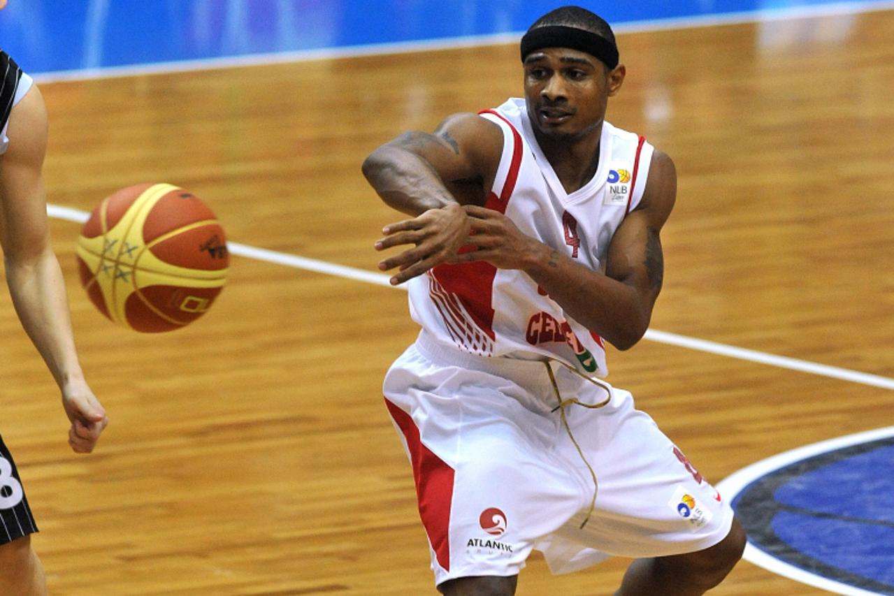 \'16.01.2011., Sutinska vrela, Zagreb - Kosarkaska utakmica 17. kola NLB lige izmedju KK Cedevita i KK Partizan. Dontaye Draper.  Photo: Goran Stanzl/PIXSELL\'