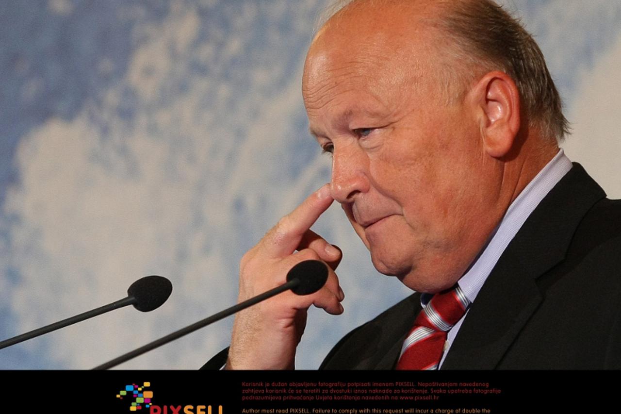 '24.10.2012., Zagreb - U hotelu Westin odrzana 4. konferencija Dan velikih planova - kako pripremiti tvrtku za poslovanje u 2013. Slavko Linic. Photo: Marko Prpic/PIXSELL'