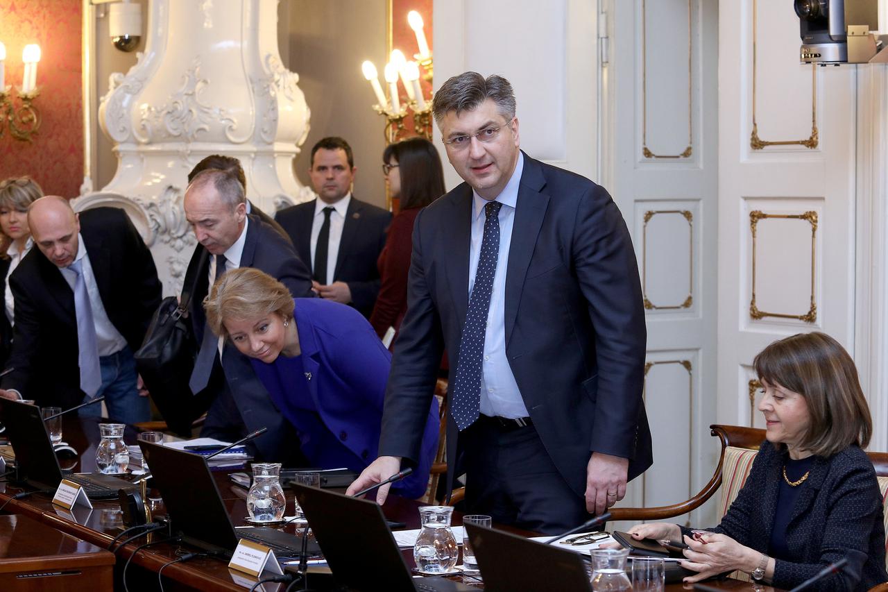 Vlada i službeno donijela odluku o kupnji borbenih zrakoplova F-16