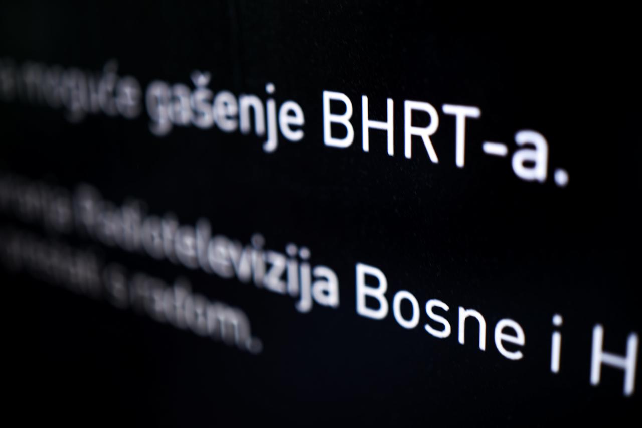 Radiotelevizija Bosne i Hercegovine u 7 sati jutros privremeno prekinula svoj redovni program - moguće trajno gašenje