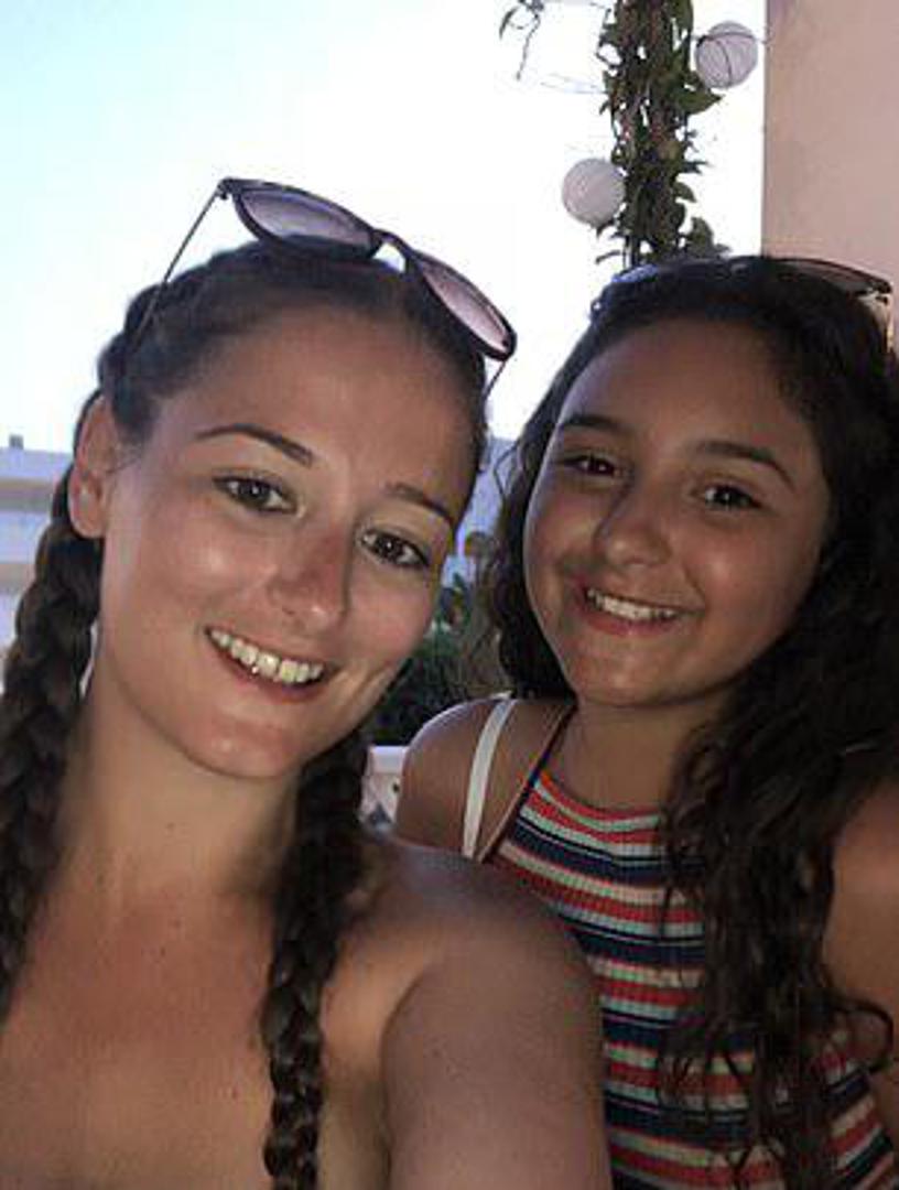 Laura Savage (lijevo) 19 je godina starija od kćeri Shyle (12), ali je sličnost nevjerojatna. Za MailOnline je rekla: "Često misle da smo sestre. Jako rijetko nosim šminku".

