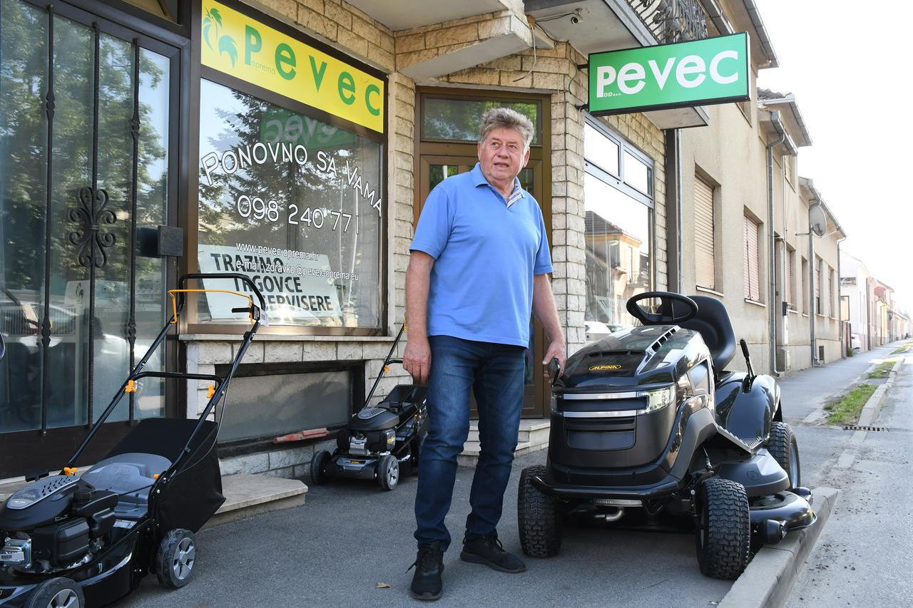 Bjelovar: Zdravko Pevec iznova otvara trgovinu u istoj garaži u kojoj je sve počelo prije 32 godine