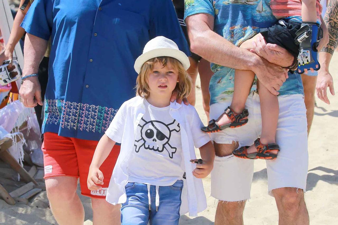 Elton John David Furnish Elton John, David Furnish and their kids leaving the club 55 restaurant after lunch in Saint Tropez on August 12, 2016. Photo by ABACAPRESS.COM Papixs Press /PIXSELL