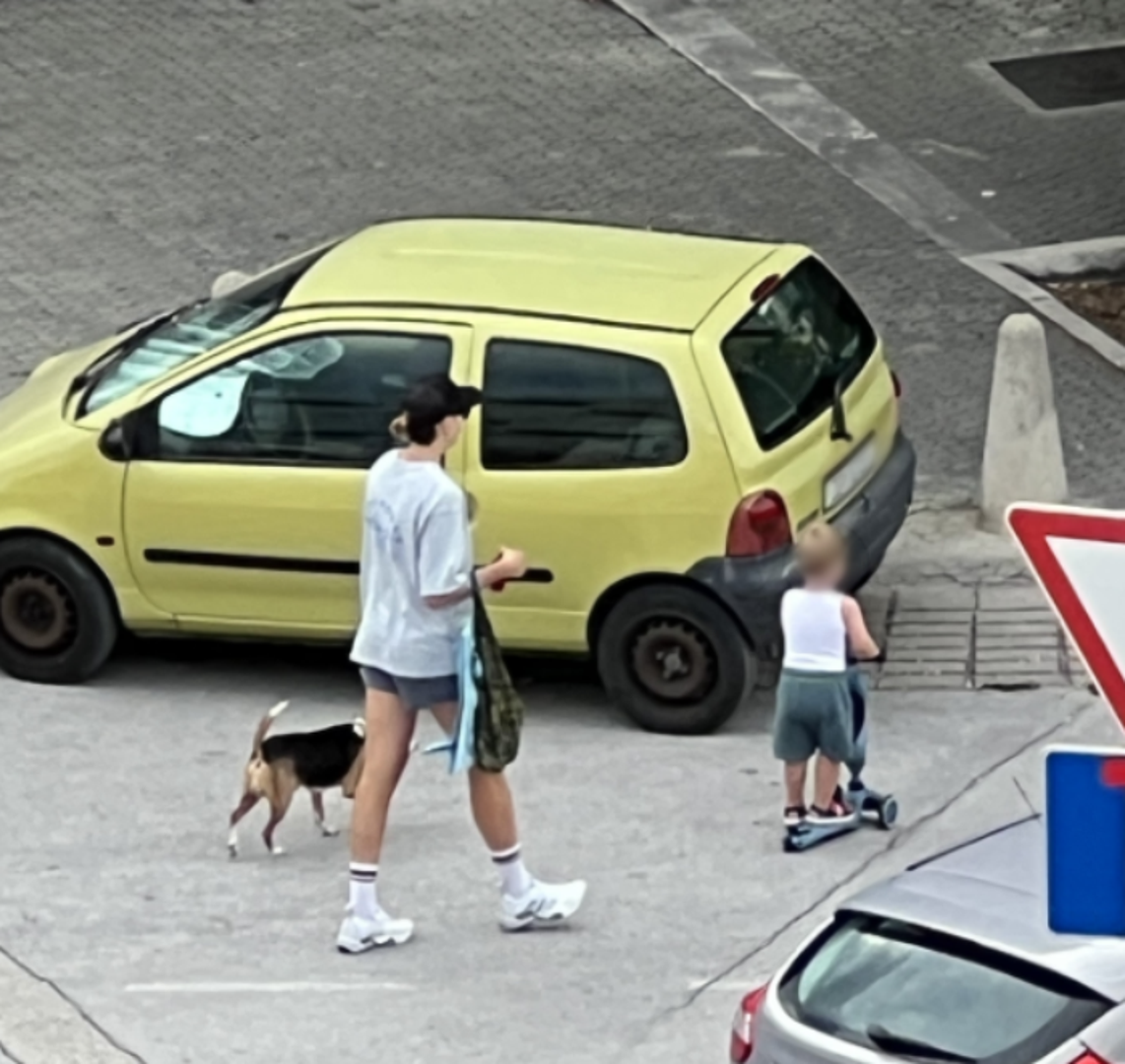 Posljednjih mjeseci često se nalazila u središtu javnosti zbog privatnog života, točnije braka s belgijskim novinarom Rubenom Van Guchtom. 