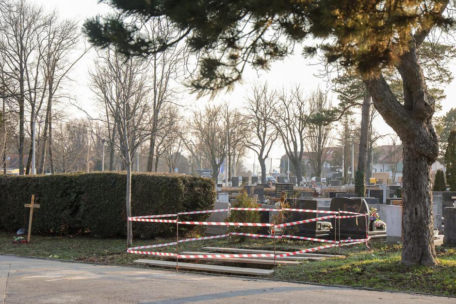 Zagreb: Priprema grobnog mjesta na kojemu će biti pokopan Miroslav Ćiro Blažević