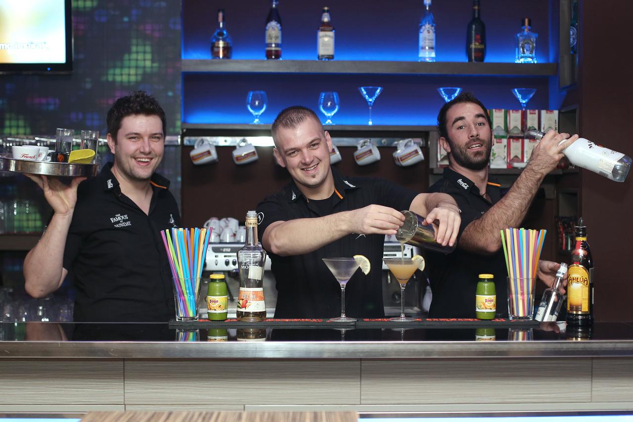 03.10.2014., Zagreb - Dario Ivankovic, Dragan Curic i Sandro Toplek, tri konobara koji se natjecu za titulu najboljeg zagrebackog konobara.  Photo: Sanjin Strukic/PIXSELL