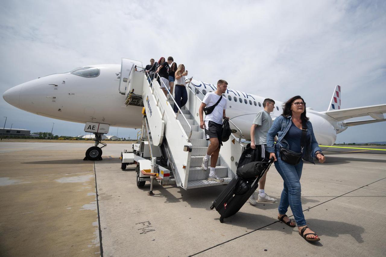 Velika Gorica: Croatia Airlines i MZLZ obilježili uvođenje novih ovosezonskih letova