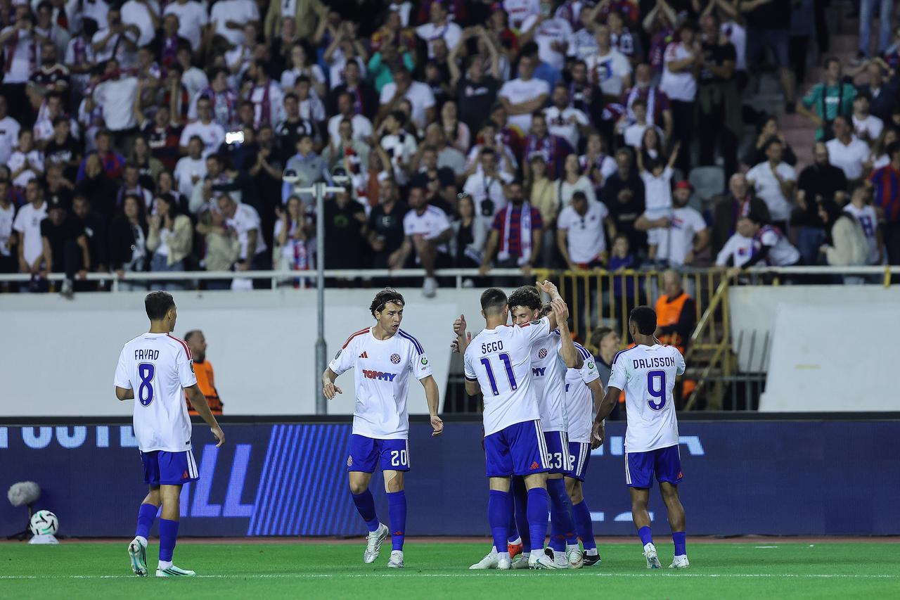 Susret 1. kola Konferencijske lige između Hajduka i Ajaxa