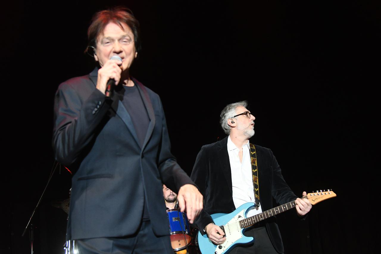 Zdravko Čolić održao koncert pred brojnom publikom u Koprivnici