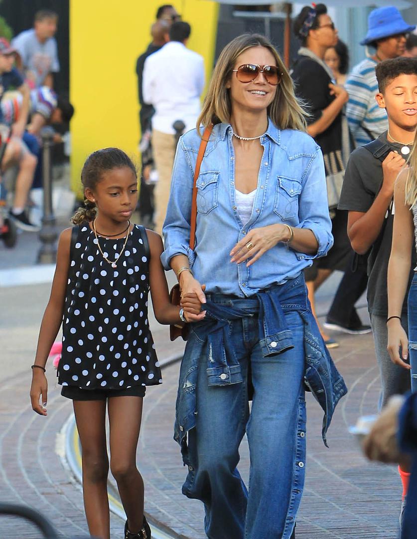 Slično izdanje odabrala je i njena 13-godišnja kći Leni koja jako sliči na mamu i mogla bi biti njena nasljednica na modnim pistama. 