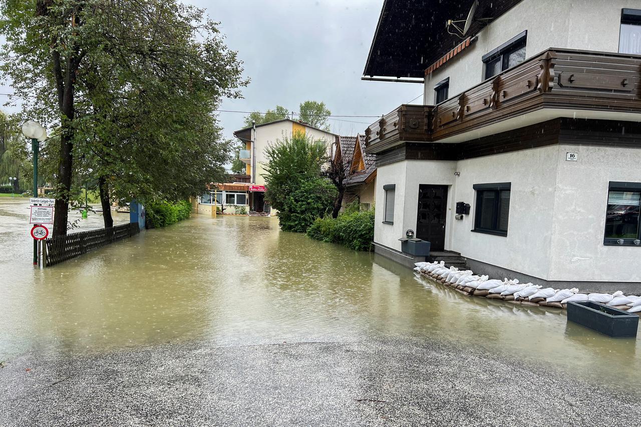 Heavy rainfall and floods in southern Austria