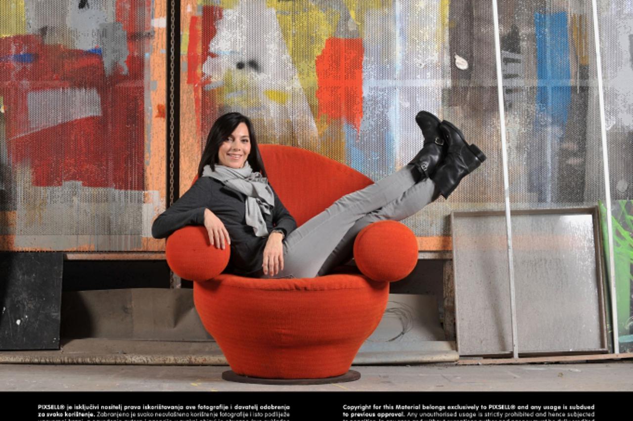 '10.11.2011., Zagreb - Voditeljica Daniela Trbovic.  Photo: Marko Lukunic/PIXSELL'