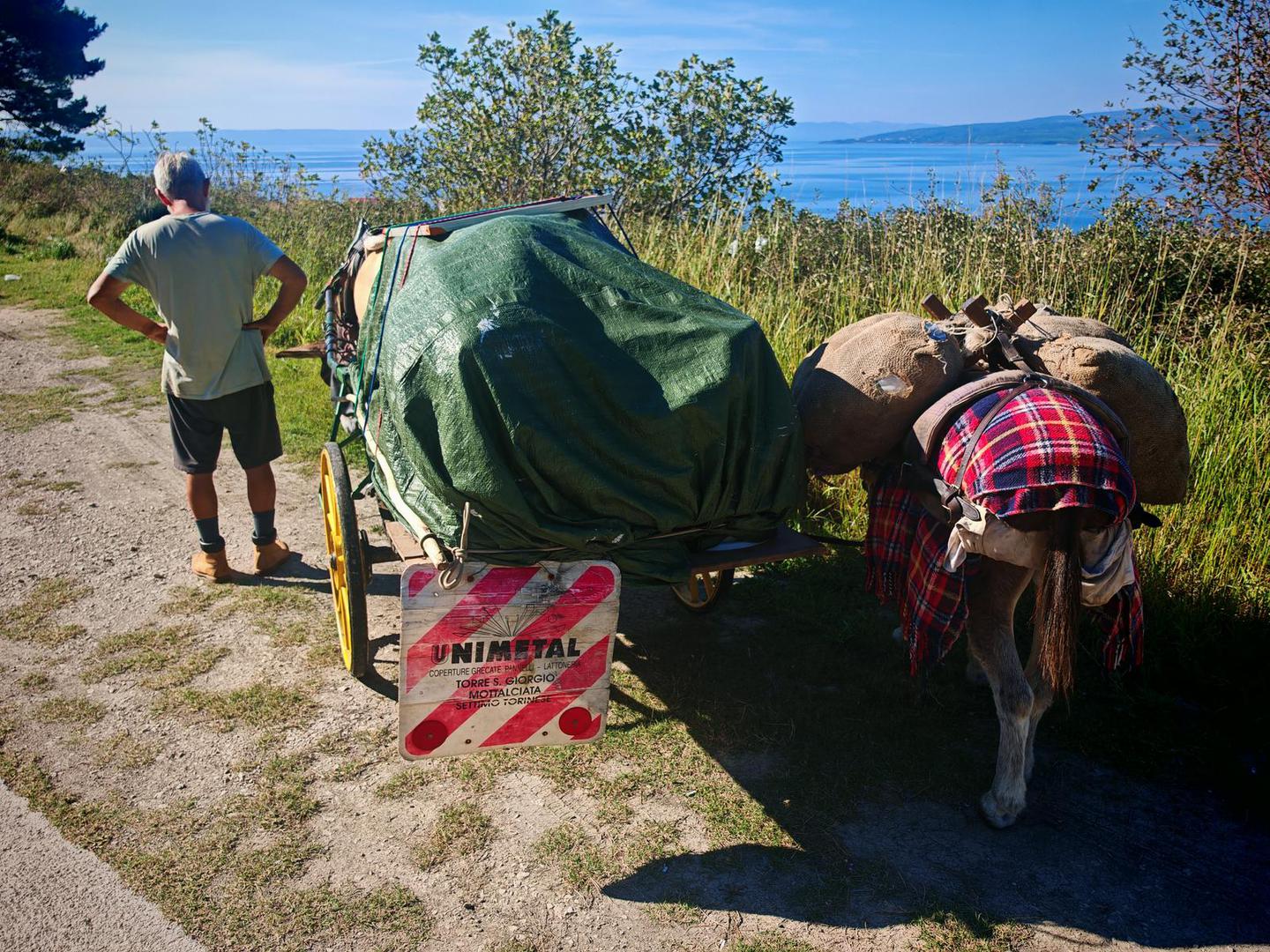 Plan mu je doći do Indije za osam do deset godina, a putem želi upoznati različite kulture i ljude.