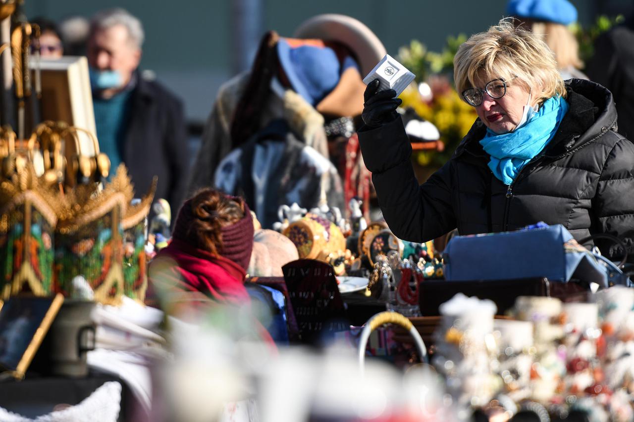 Zagreb: Sajam starina na Britanskom trgu