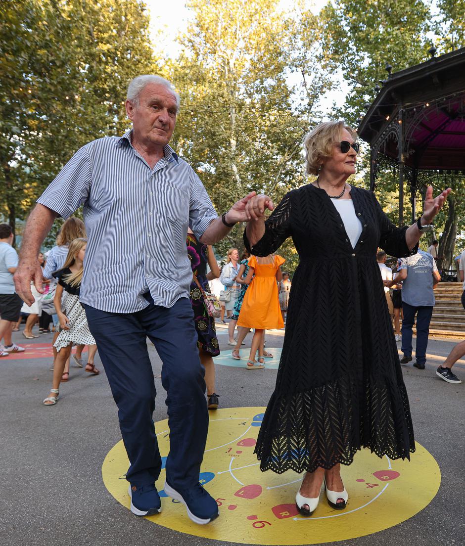 Zagreb:  Plesne ve?eri na Zrinjevcu