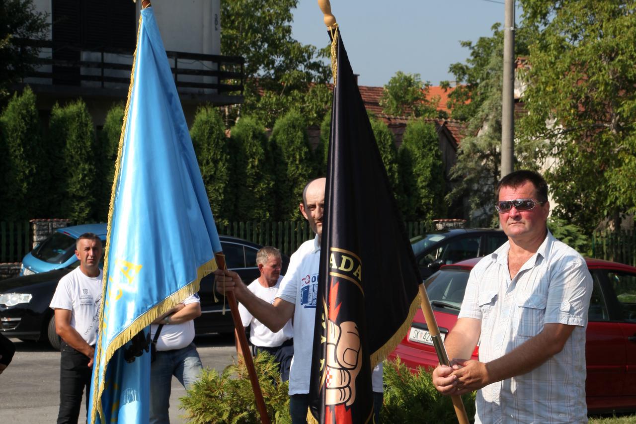 petrinja oluja spomenik predrag matanović pukovnik 