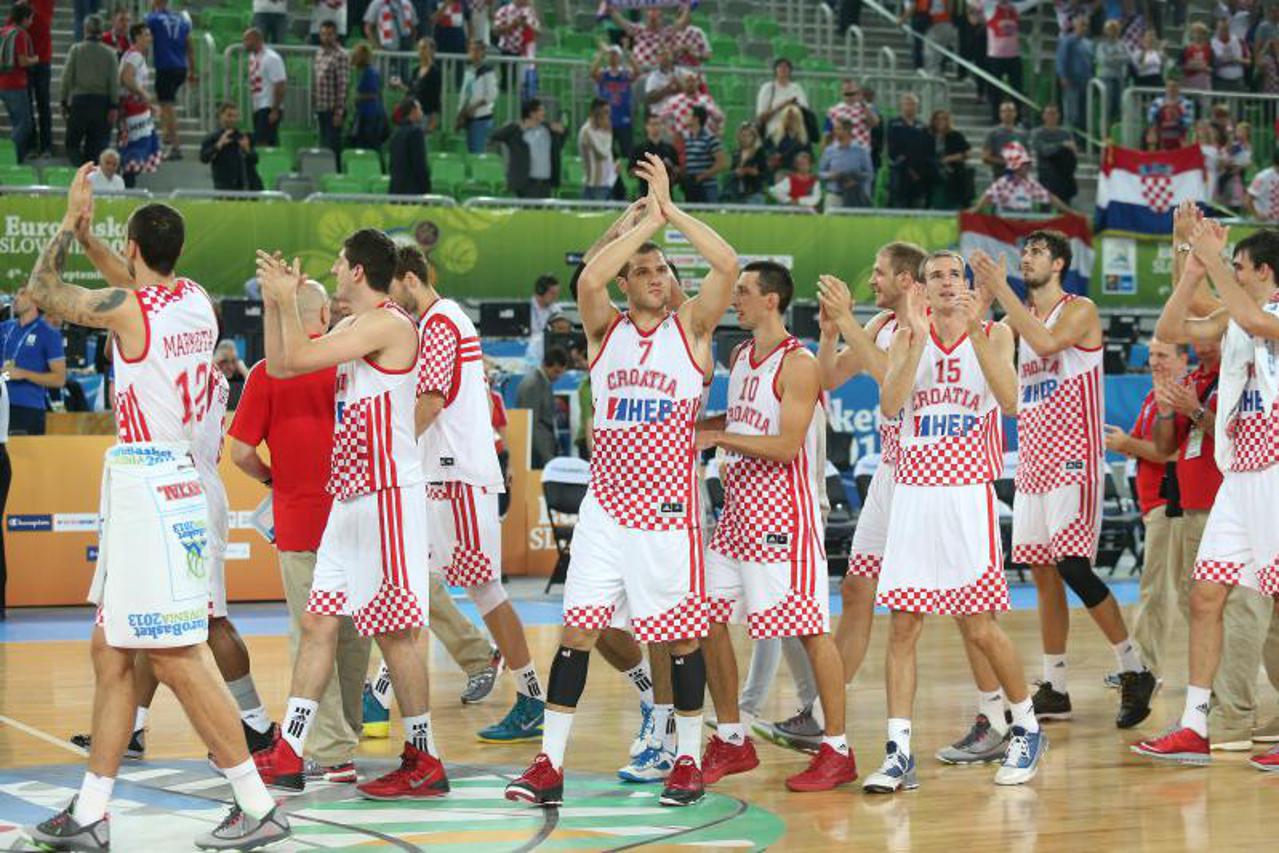 Hrvatska košarkaši slavlje (1)