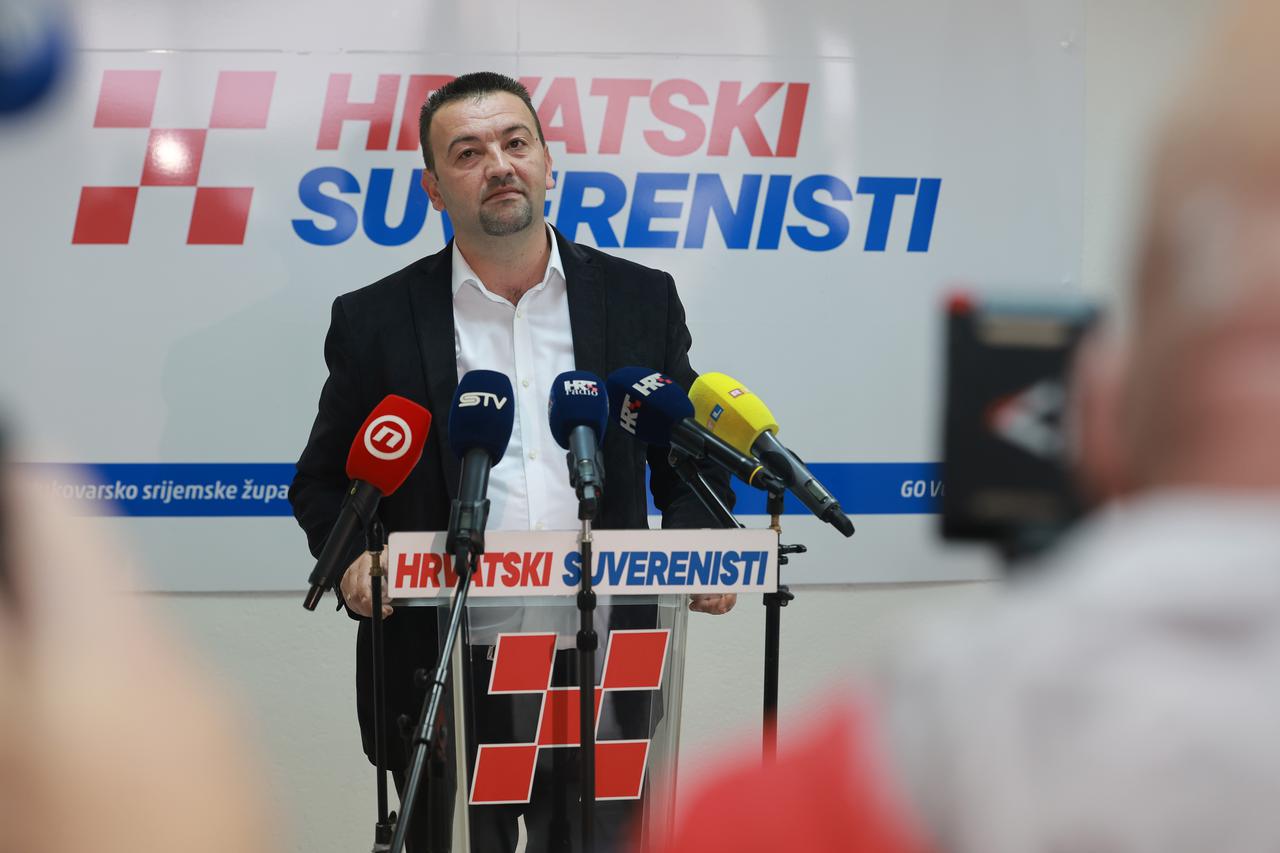 Vukovar: Konferencija za medije Hrvatskih suverenista