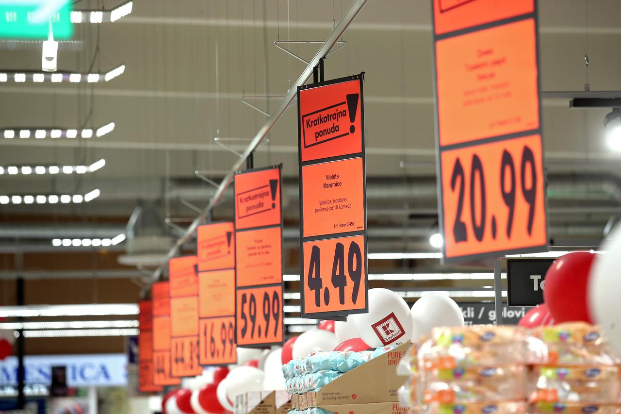 14.04.2016., Zagreb - Novo otvorena Kaufland Trgovina u Slobostini. Photo: Sanjin Strukic/PIXSELL