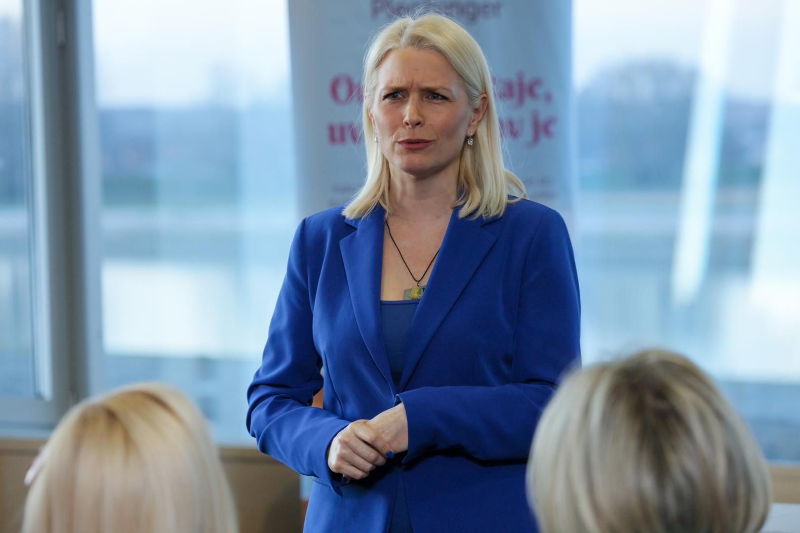 – Mislim da je to mojem tati bio najveći udarac. Mislim da ga je to dokrajčilo jer je nekoliko godina nakon toga umro od srčanog udara - kazala je pjevačica kojoj su suprug Bruno i sinovi trenutno najveća podrška u životu. 