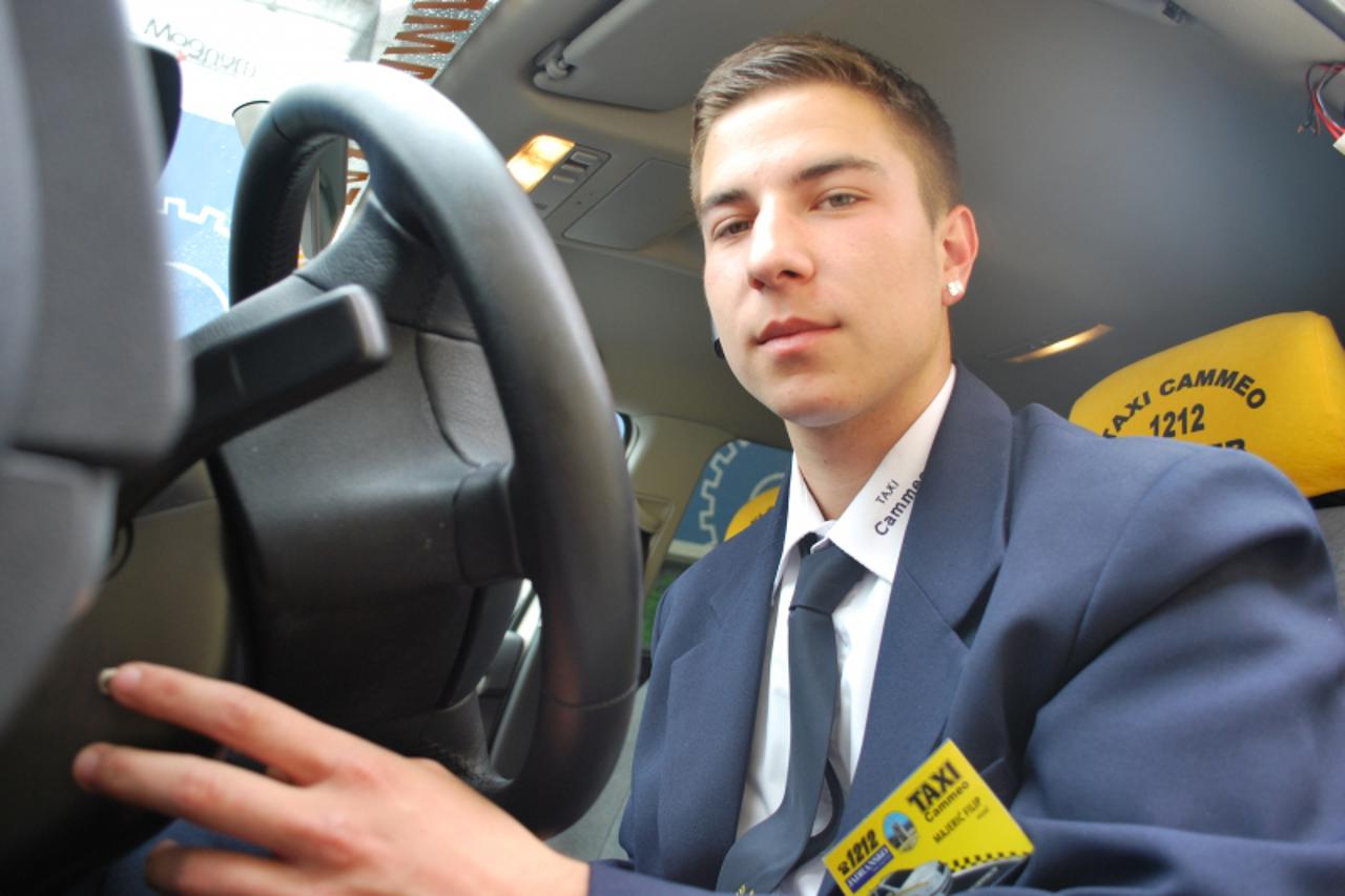 'taxi-cammeo07_nnn_gra_26041'