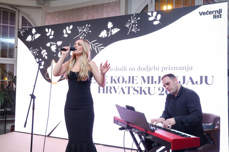 Žene koje mijenjaju Hrvatsku priznanja