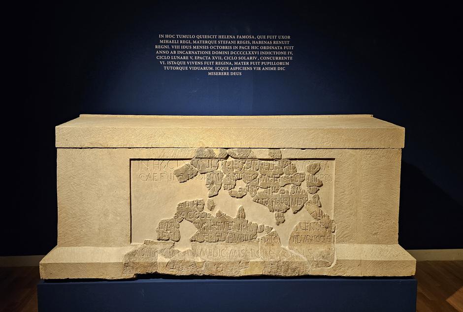 U početku bijaše kraljevstvo