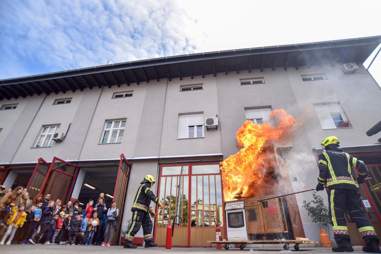Dan otvorenih vrata Javne vatrogasne postrojbe Zagreb