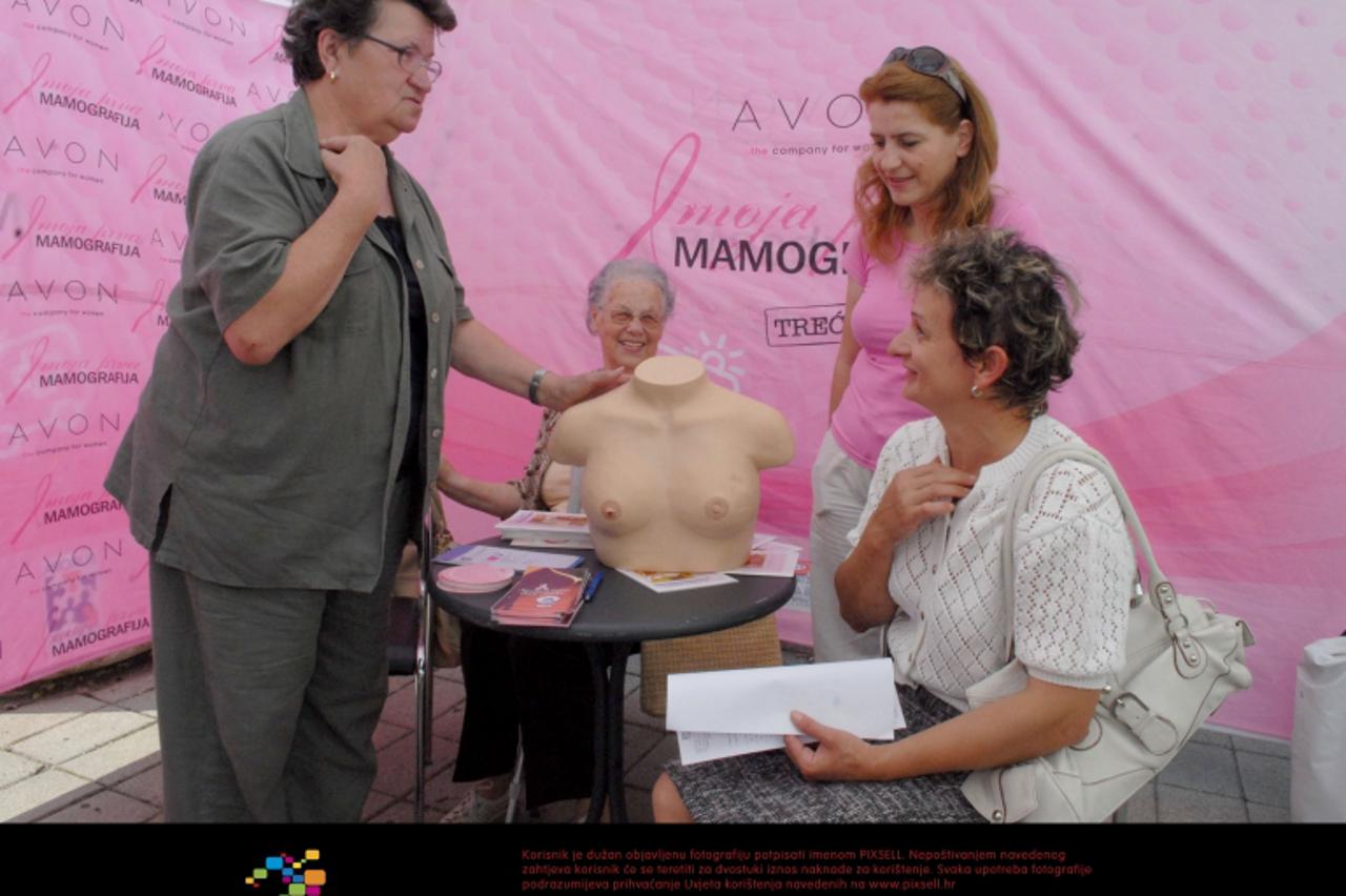 '30.05.2010., Karlovac - Turneja Moja prva mamografija u sklopu turneje po Hrvatskoj zavrsio u Karlovcu. Akciji se odazvao veliki broj zena koje su dosle na mamografski pregled.  Photo: Kristina Stedu