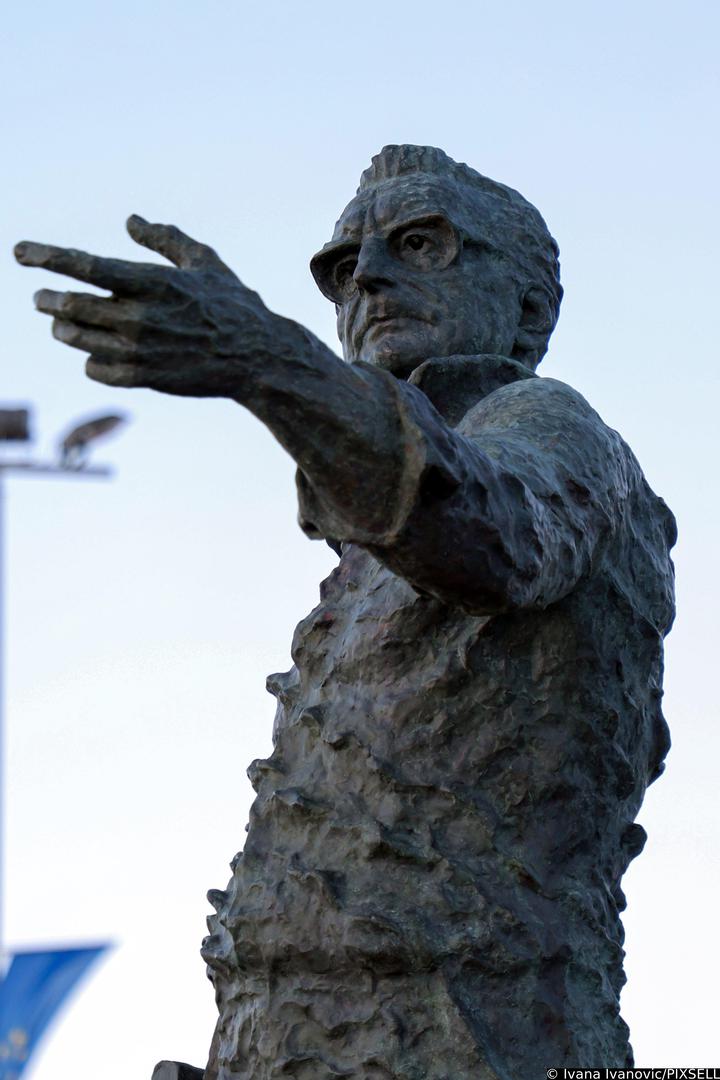 07.12.2023., Podstrana - Predsjednik Vlade Andrej Plenkovic sudjelovao je na svecanosti otkrivanja spomenika dr. Franji Tudjmanu u parku Petricevo u Podstrani.  Photo: Ivana Ivanovic/PIXSELL