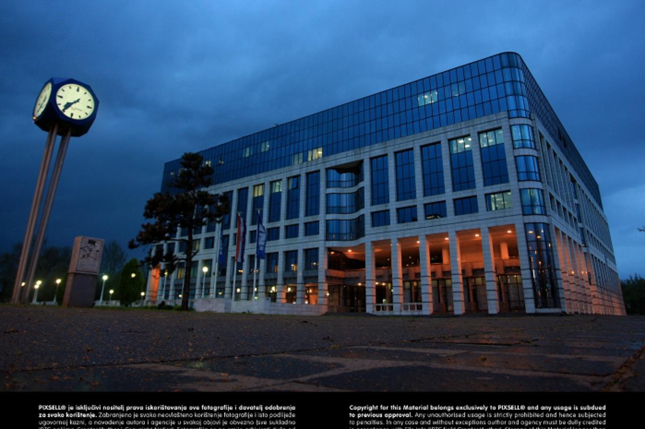 '12.04.2011. Avenija Dubrovnik. Zagreb - Upravna zgrada INA-e. Photo: Boris Scitar/PIXSELL'