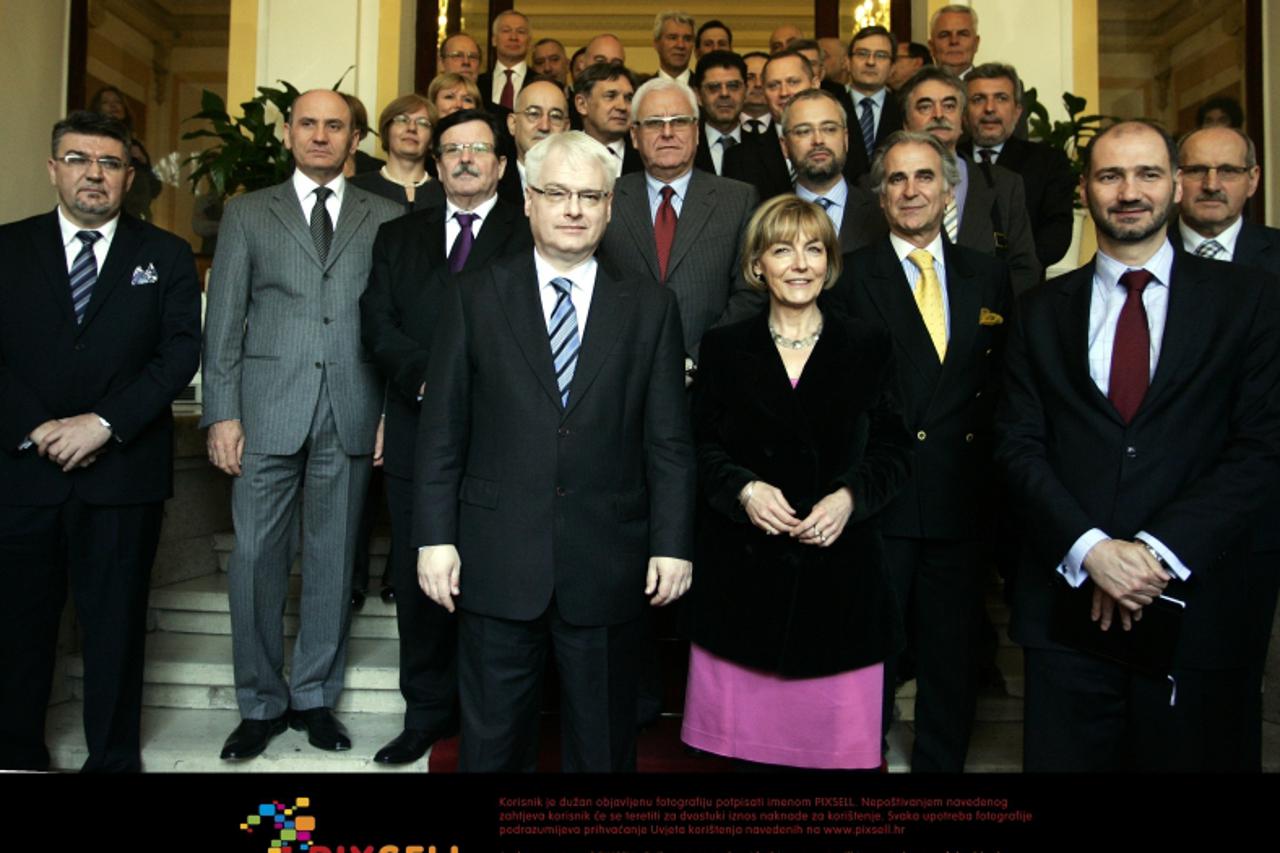 \'07.03.2012., Zagreb - Predsjednik Republike dr. Ivo Josipovic i ministrica vanjskih i europskih poslova Vesna Pusic odrzali su sastanak sa hrvatskim veleposlanicima. Photo: Slavko Midzor/PIXSELL\'