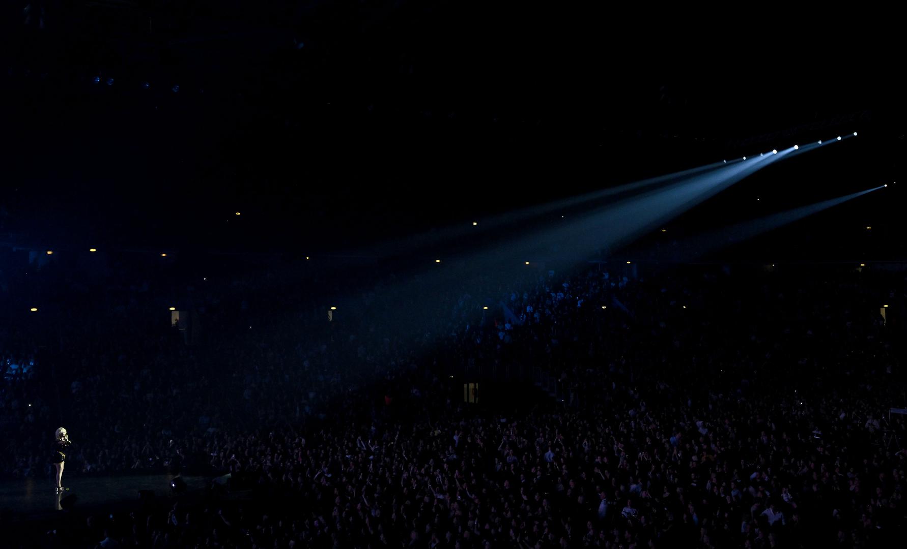 Podsjetimo, Večernji list prije koncerta razgovarao je s Brenom, koja nam je rekla da joj je najbitnije svoju publiku učiniti sretnom. 